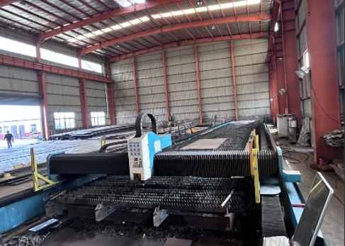 �����и��